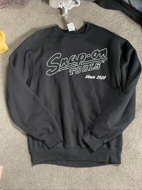 Snap on crew neck (Glows in the dark!)